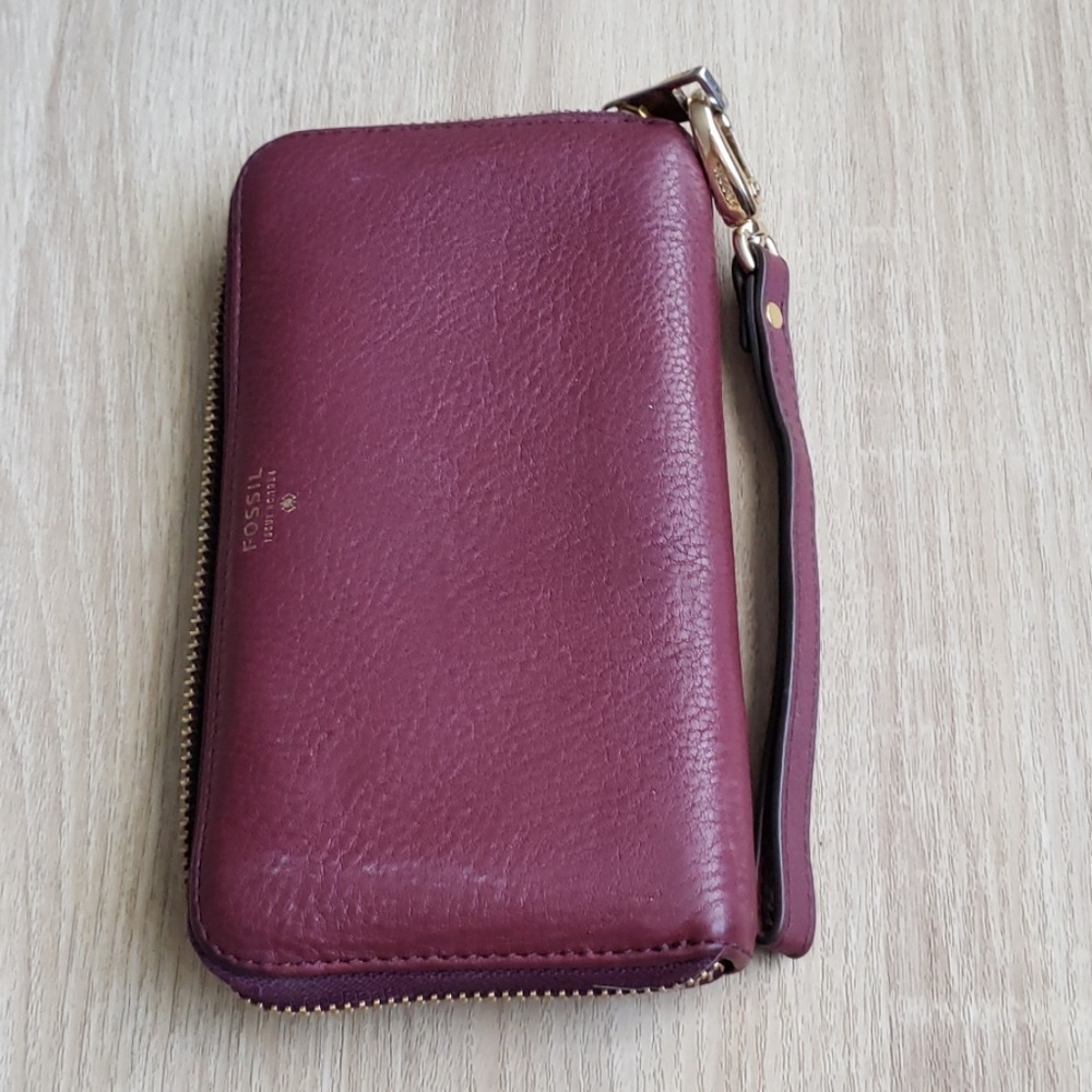 Fossil Leather Small Zip Around Wallet - Clutch